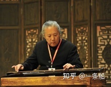 青海省古琴演奏家（杨青）的演奏特点与风格
